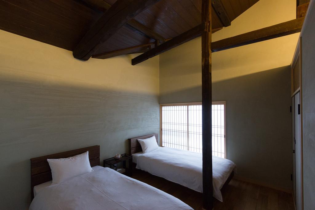 Tsukikusa An Machiya House Kyoto Rum bild
